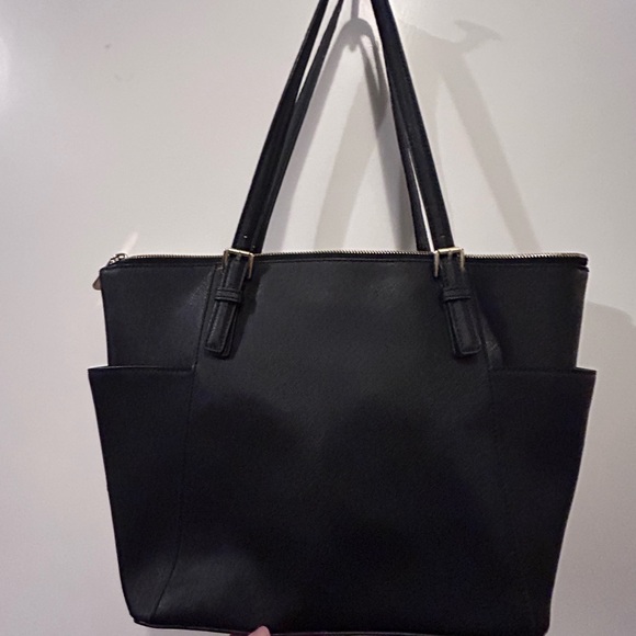 Medium Michael Kors Black Saffiano Leather Jet Set Black Bag Good Condition - Picture 2 of 12